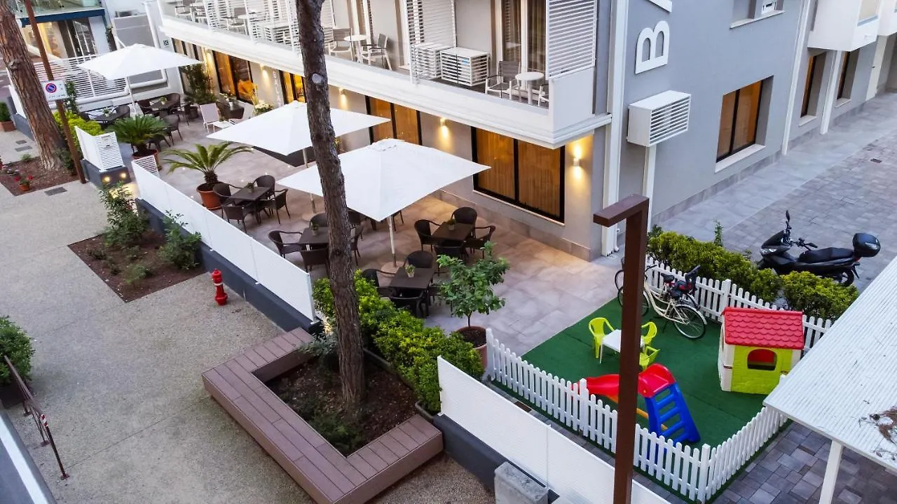 Hotel Balaton Riccione 3*,